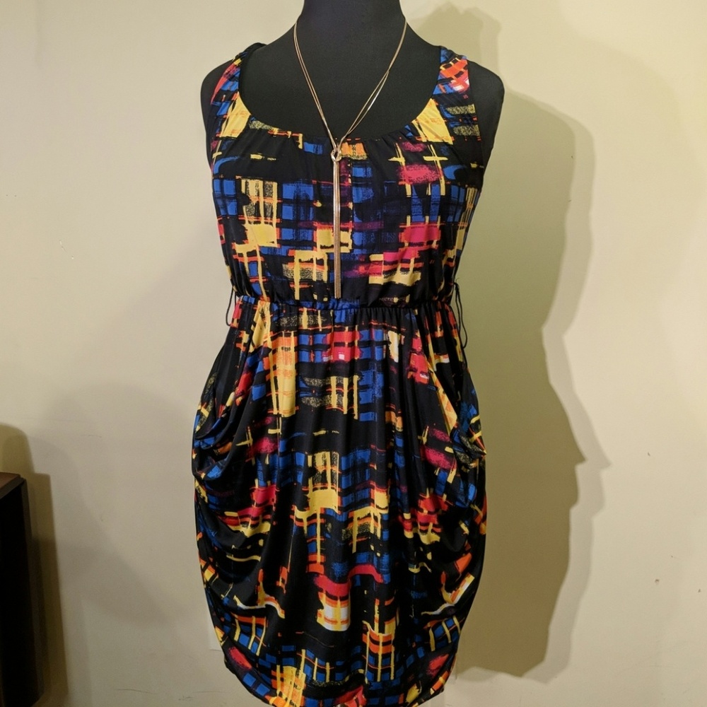 Colorful print dress with pockets